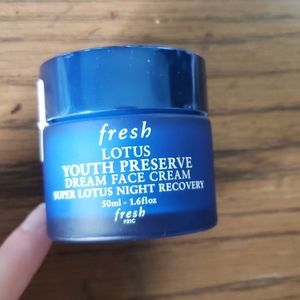 fresh Lotus Youth Preserve Dream Face Cream